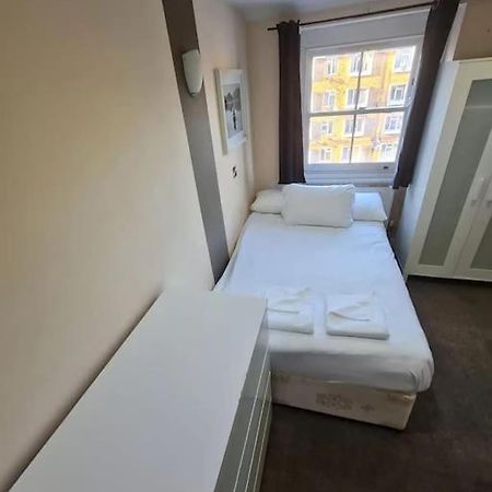 Lovely En-Suite Bedroom Лондон Экстерьер фото